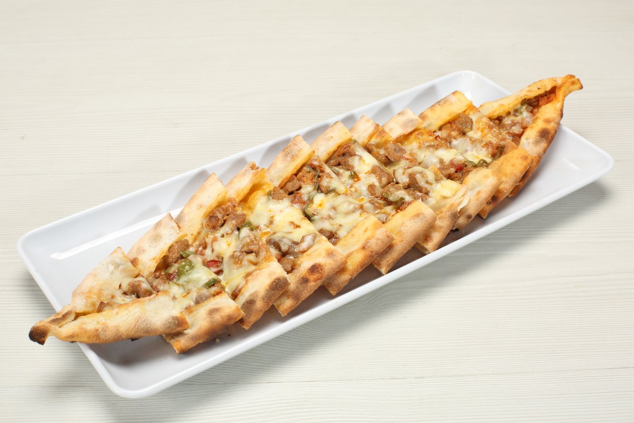 Kuşbaşı Kaşarlı Pide